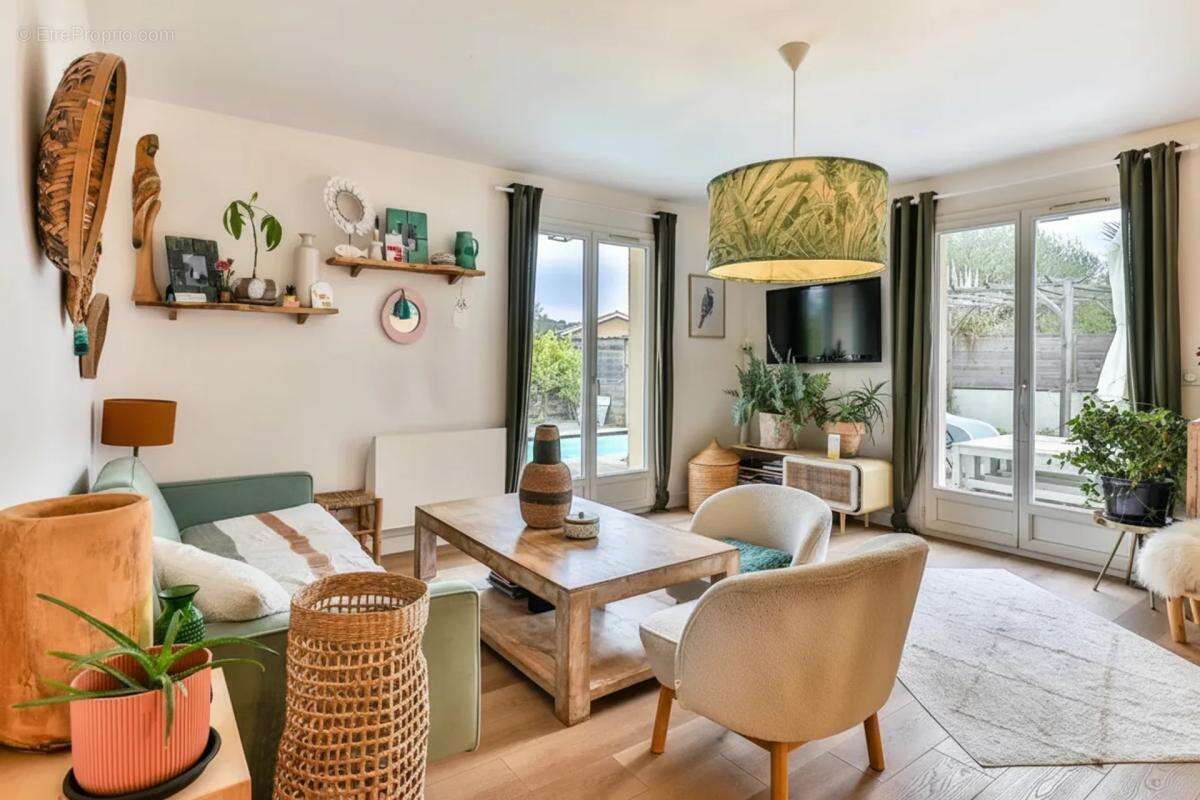 Maison 91 m² à La Teste-De-Buch  - photo 2