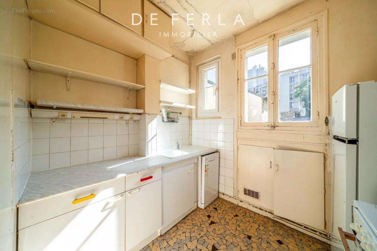 Appartement à PARIS-14E