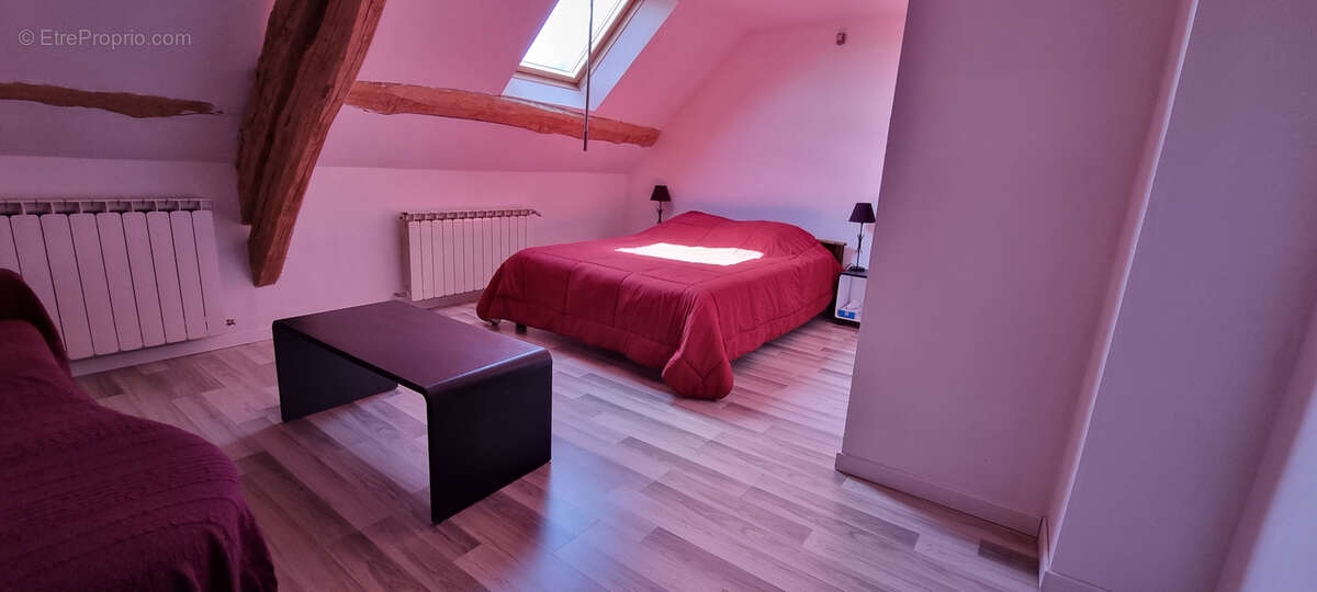 Maison à SAINT-SEROTIN