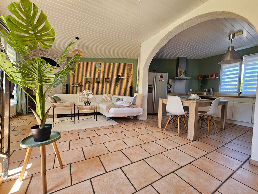 Maison à MOUY