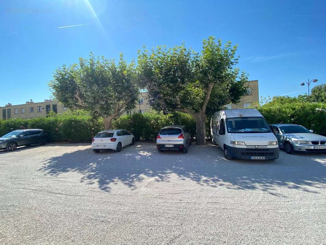 Appartement à BORMES-LES-MIMOSAS