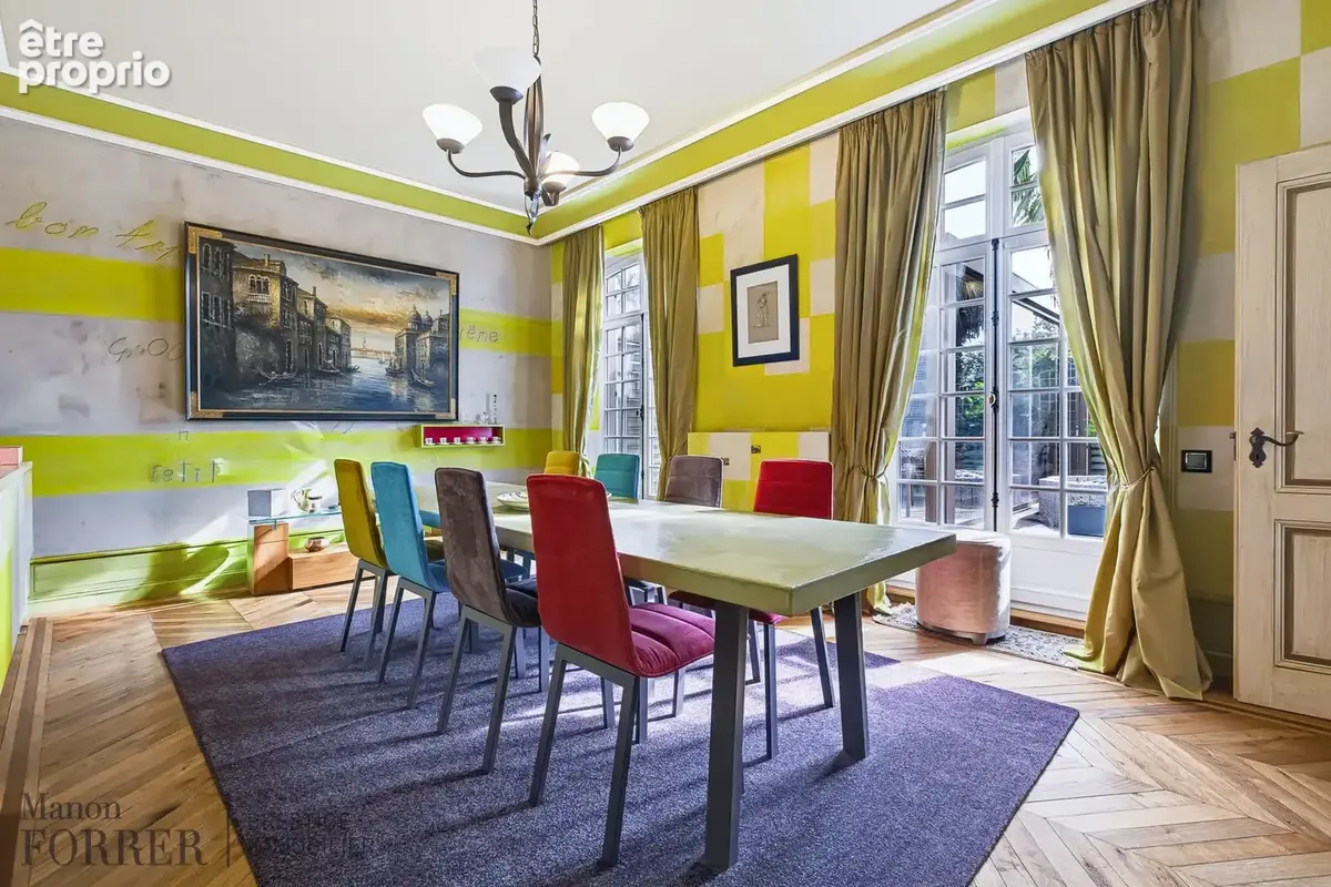 À VENDRE ! Maison de maître aux prestations haut de gamme avec piscine intérieure & jardin   327 m2 - photo 18