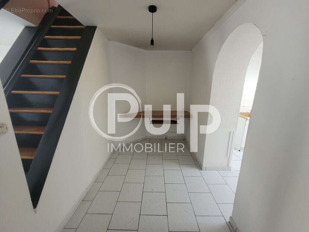 Maison à ANNEZIN