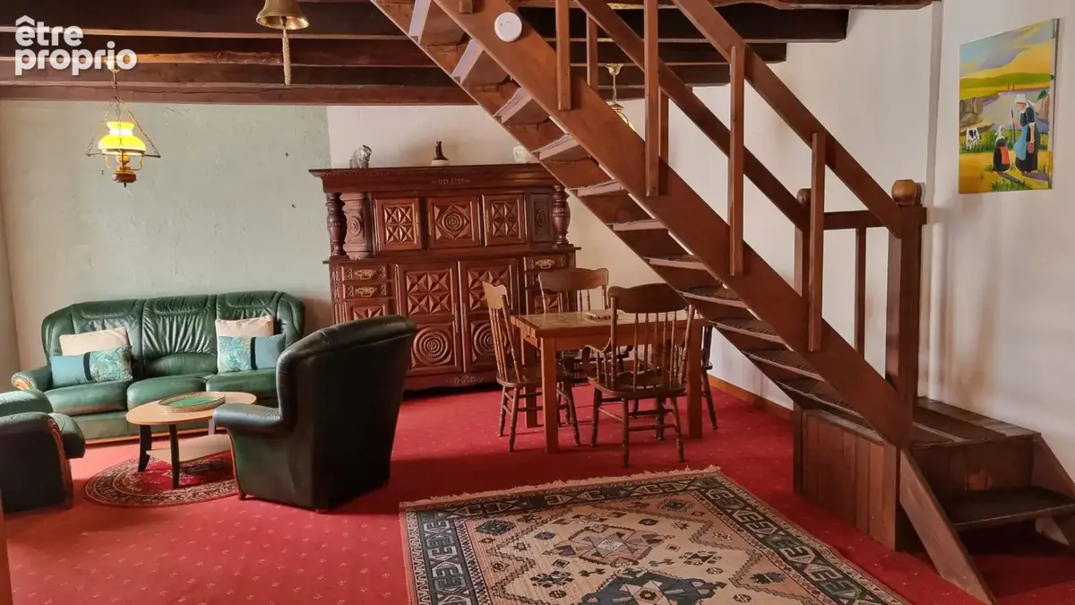 MORBIHAN, Proche de Rohan, Charmante maison mitoyenne d'extrémité avec 2 chambres, vendu meublé - photo 5