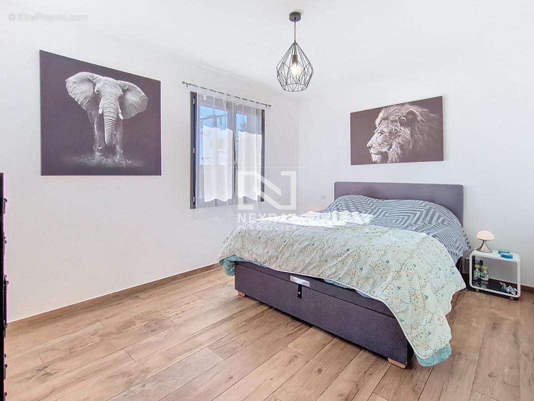 Maison à MONTAUROUX