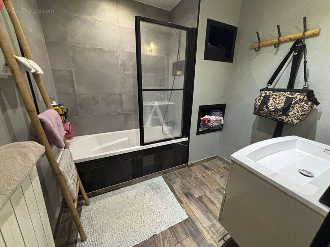 Maison à LA CHARITE-SUR-LOIRE