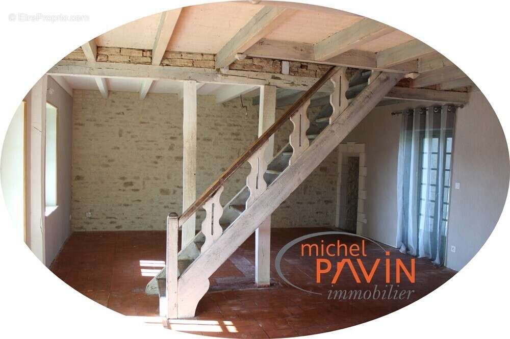 Maison à LA CHAPELLE-HUGON