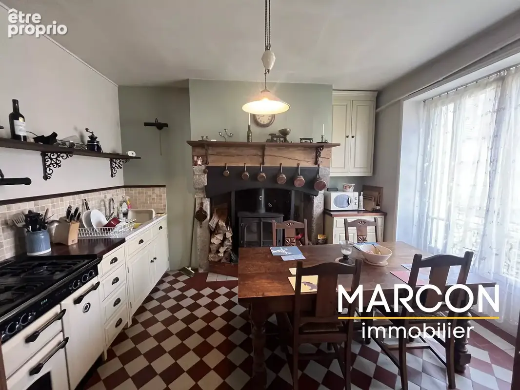 Maison 6 pièces 145 m² à vendre à Magnat-L'etrange (23260) - photo 5