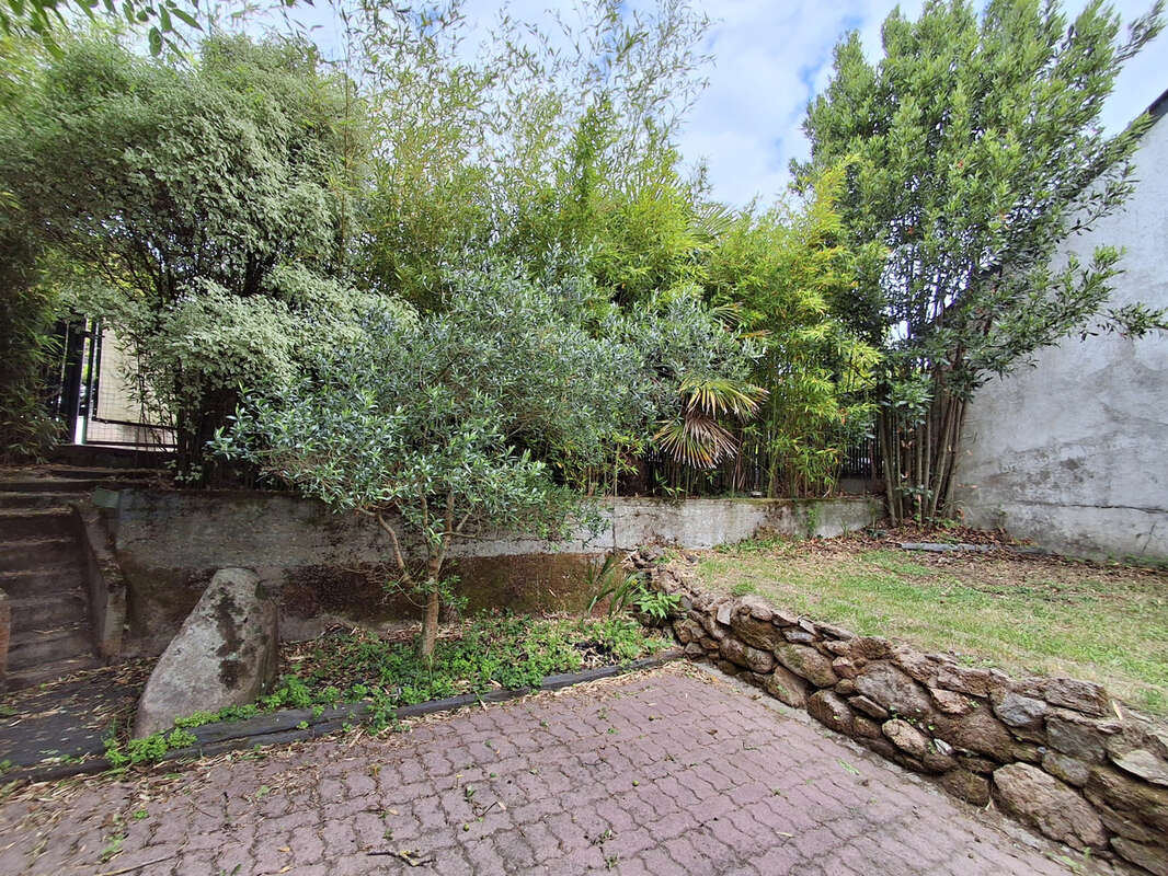 Petite maison de charme dans son écrin de verdure   Proche Plages - photo 2