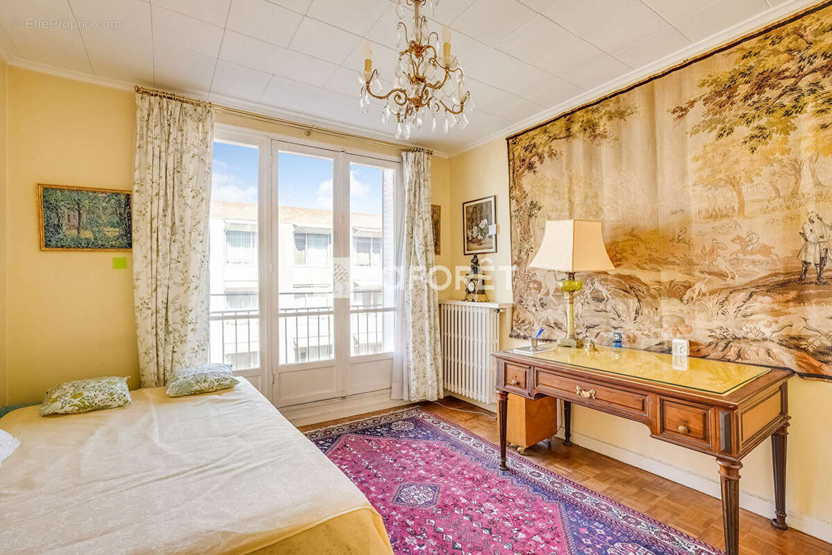 Appartement à PARIS-12E