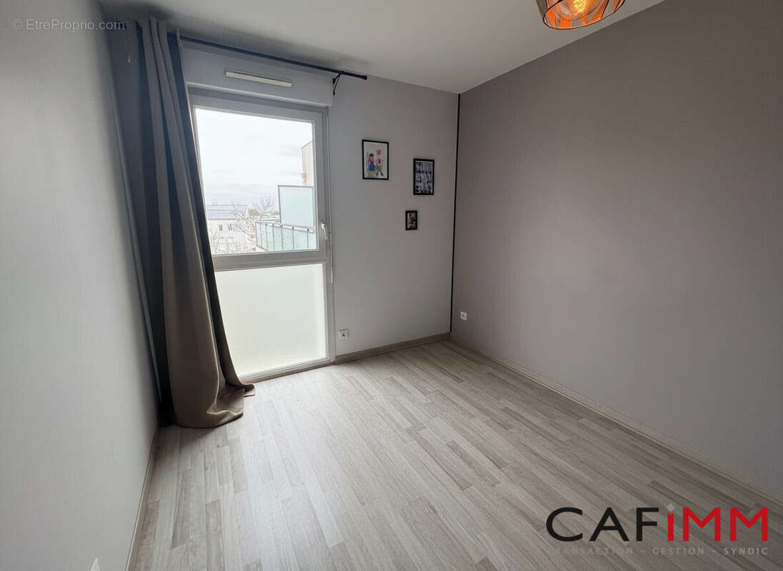 Appartement à MEYZIEU