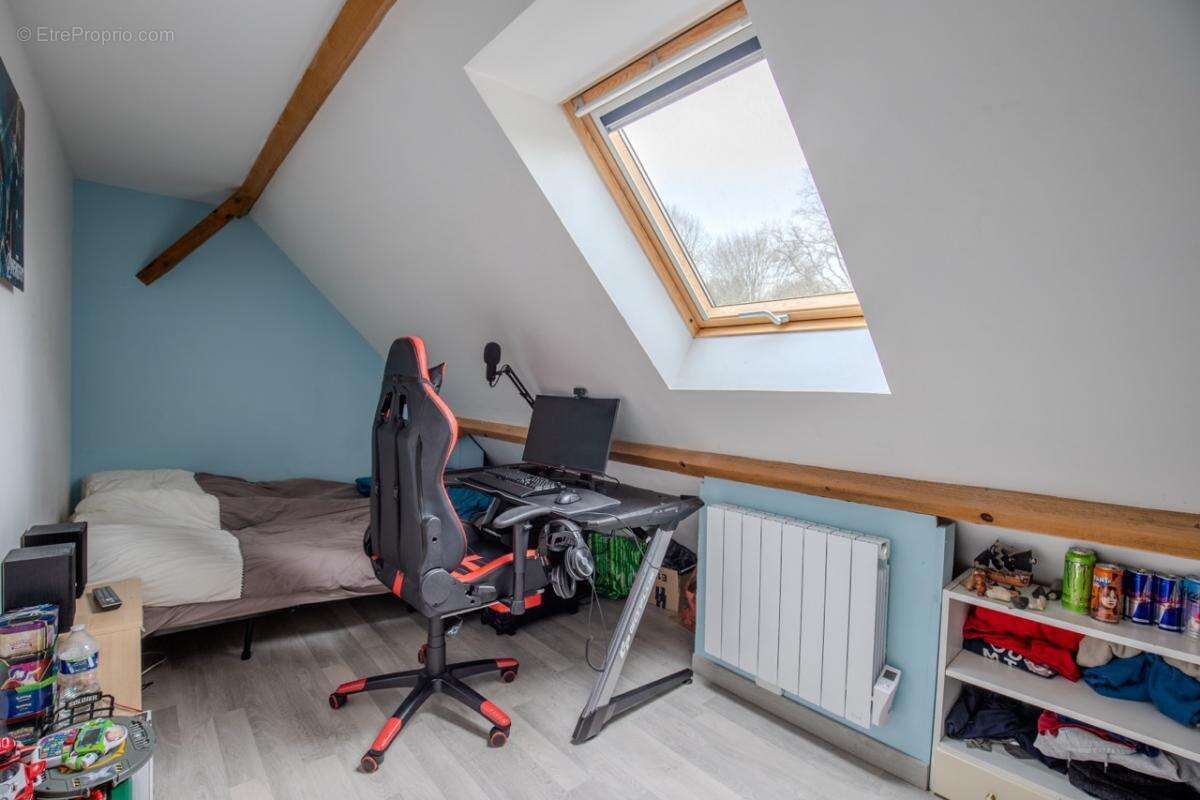 Maison à MONTALET-LE-BOIS