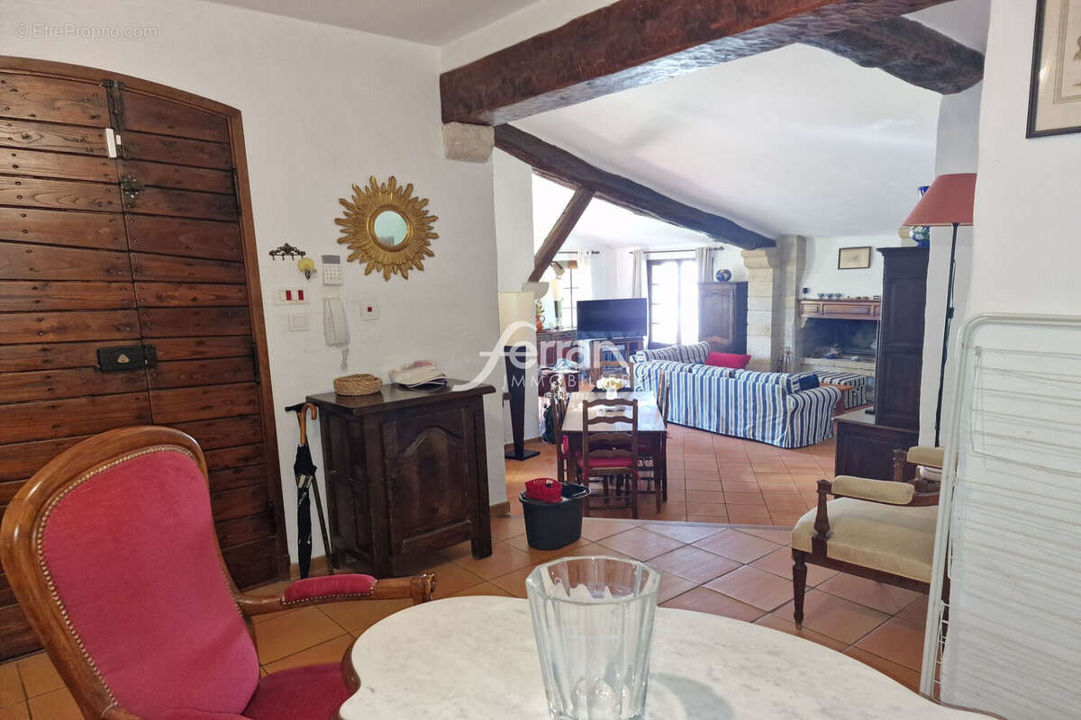 Maison à SILLANS-LA-CASCADE