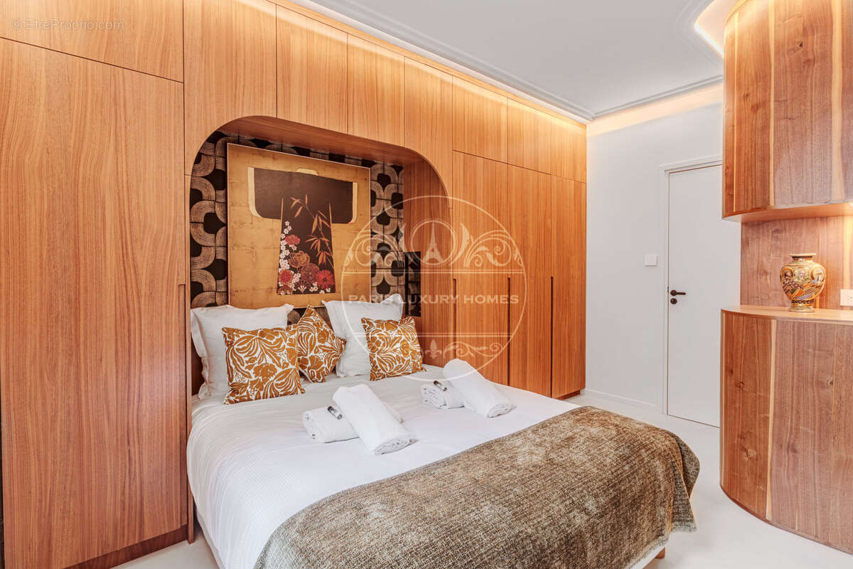 Appartement à PARIS-6E