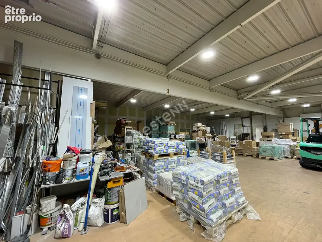 Cellule commerciale  St Avold 610 m2 - photo 8