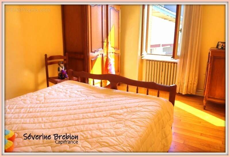 Ensemble immobilier avec une maison, 2 appartements loués, 2 garages, 3 ateliers à Chabreloche - photo 24