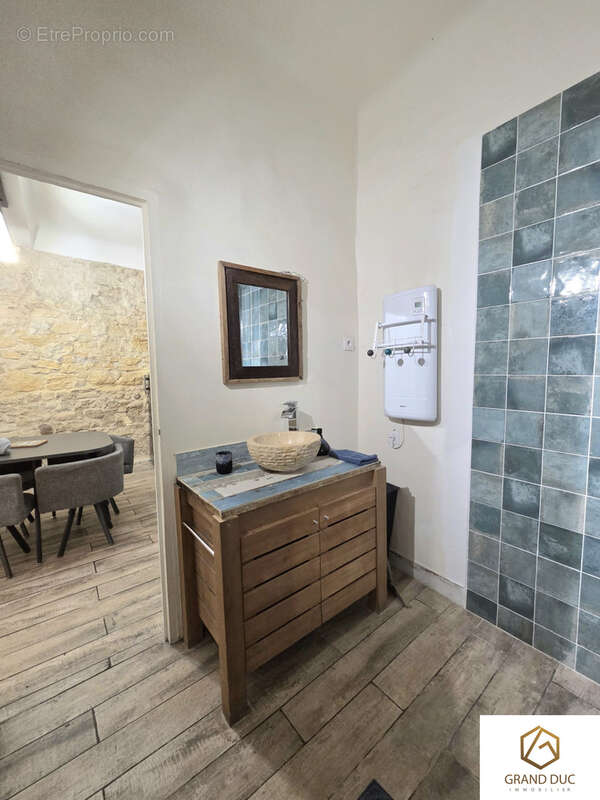 Appartement à MARSEILLE-2E