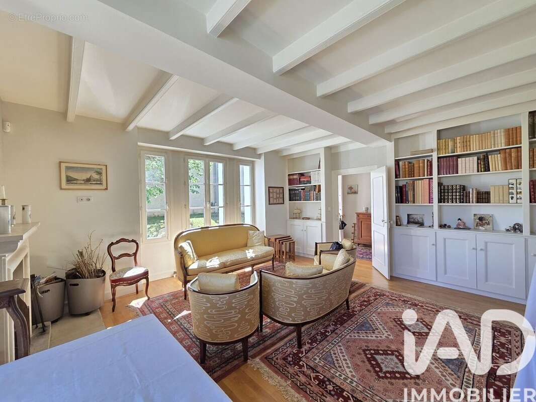Photo 3 - Maison à VOUNEUIL-SOUS-BIARD