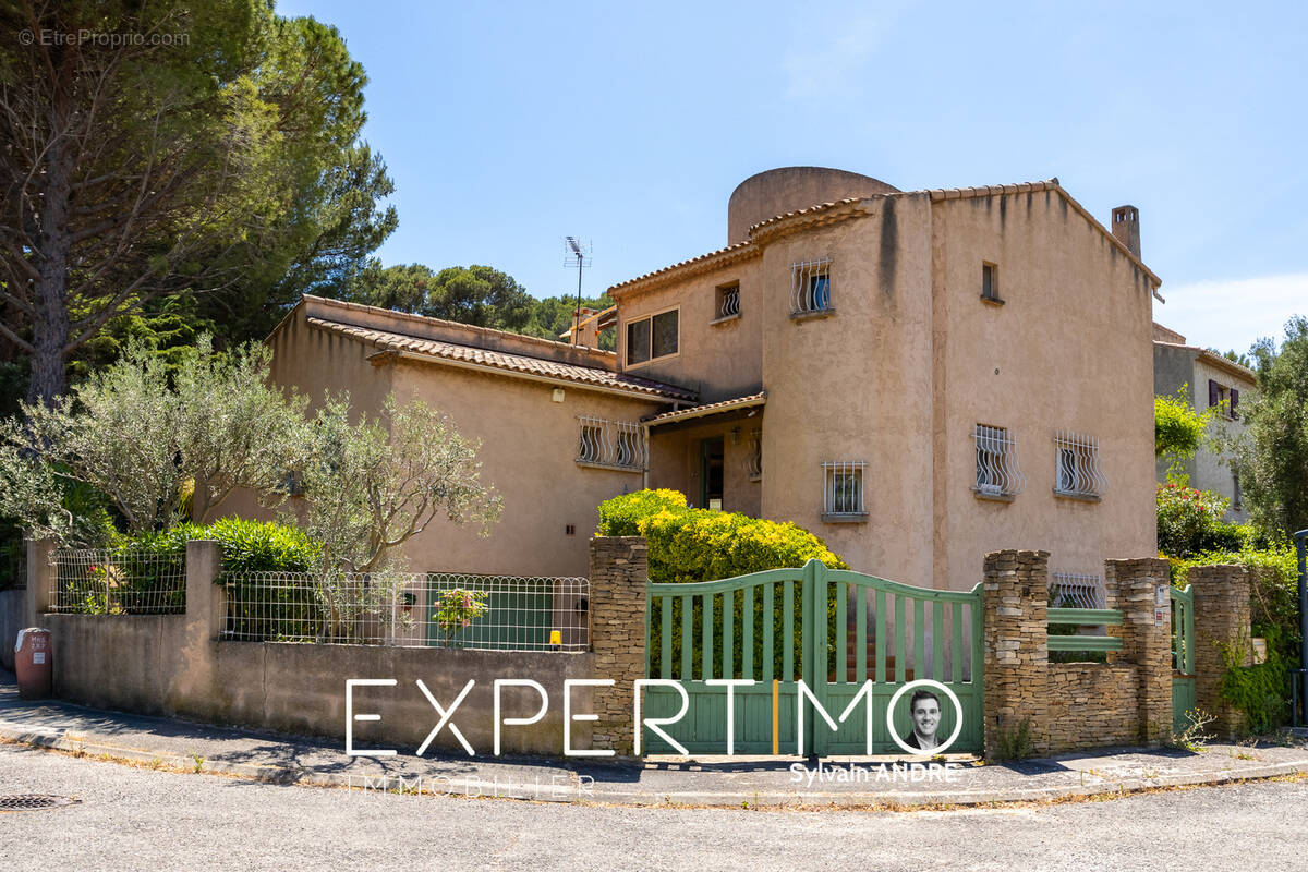 Maison à MARSEILLE-9E