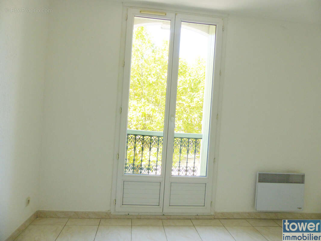 Appartement à LAMALOU-LES-BAINS