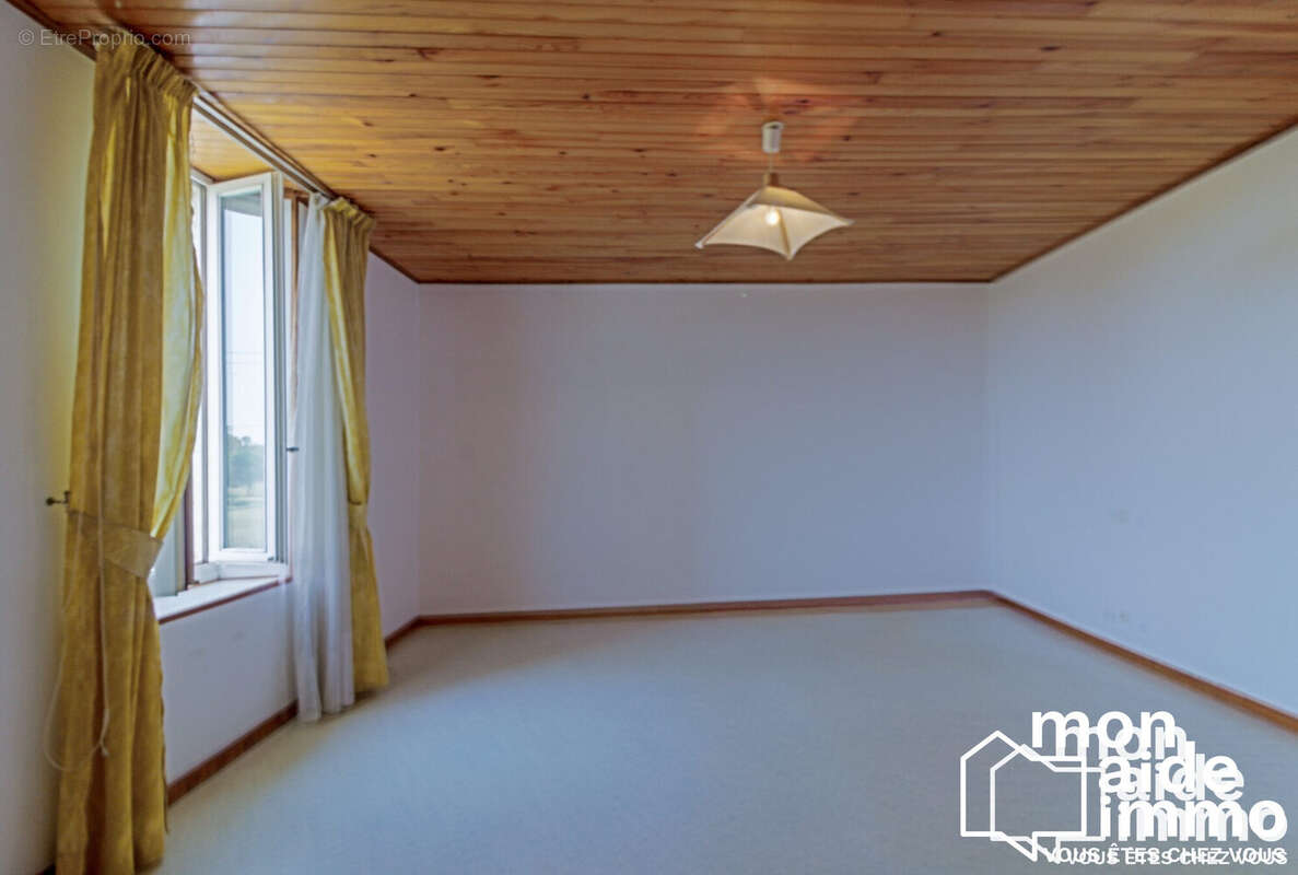 Maison à CASTELJALOUX