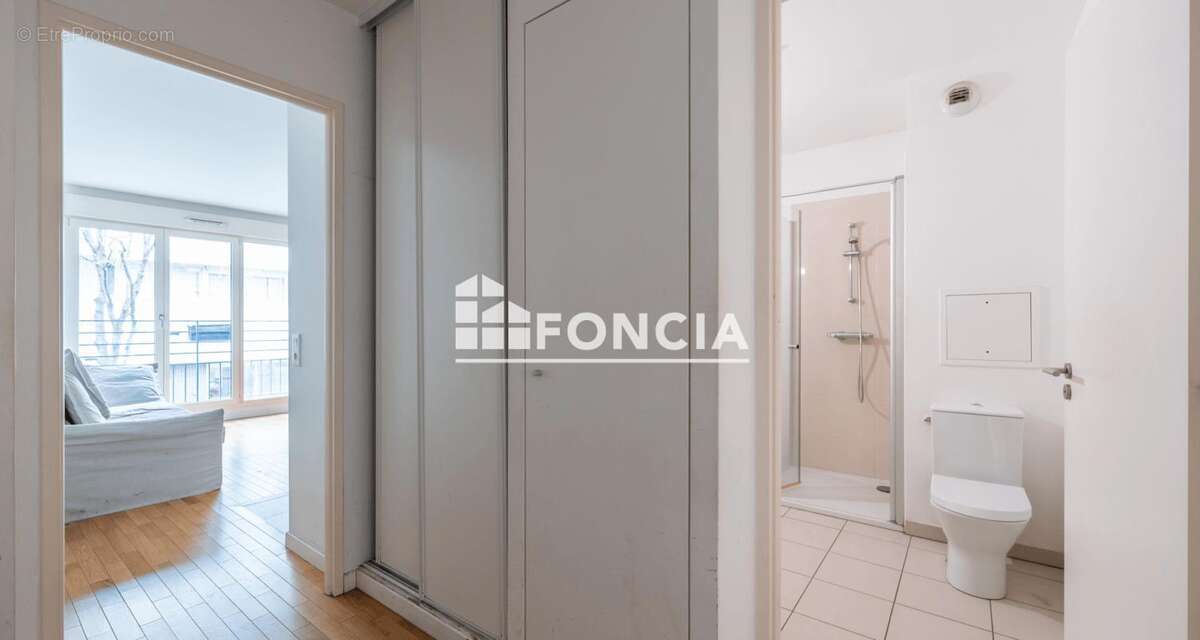 Appartement à PARIS-19E