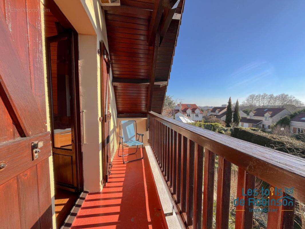 Maison à VERRIERES-LE-BUISSON