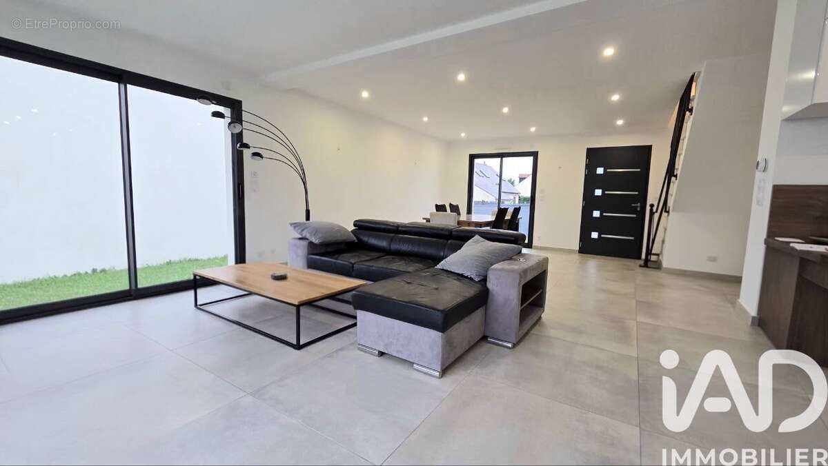 Photo 3 - Maison à MARIGNY-LES-USAGES