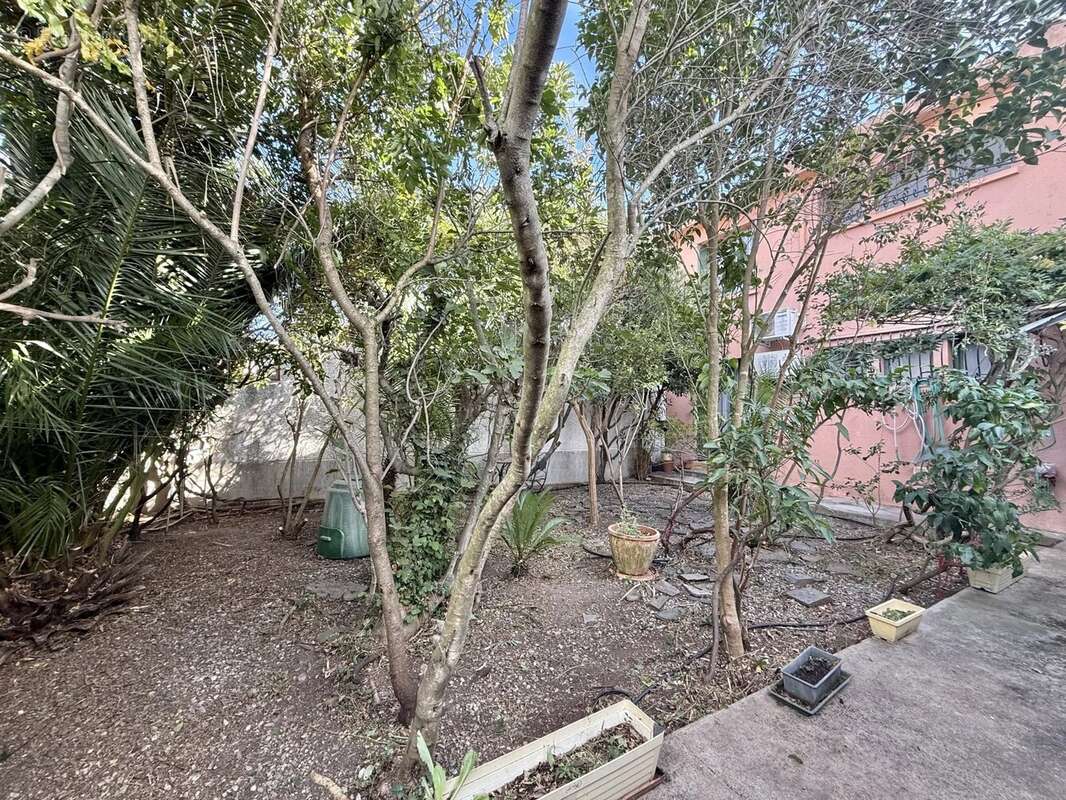 Maison à SAINT-GENIS-DES-FONTAINES