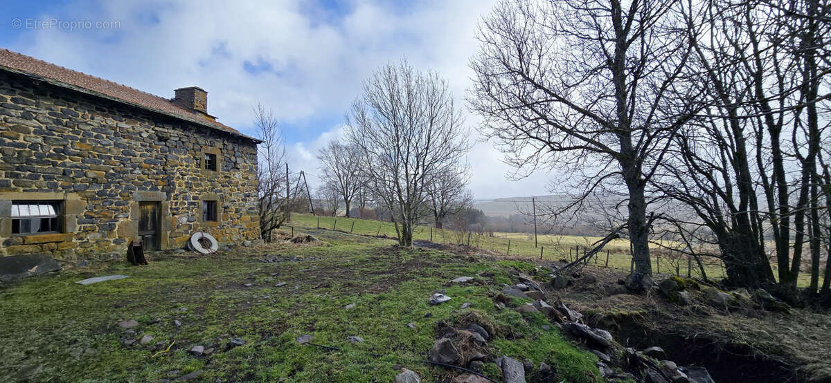 Maison à CHAMPCLAUSE