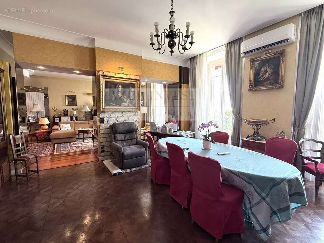 Appartement à MENTON
