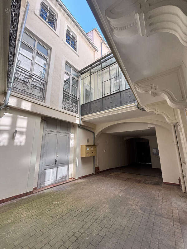 Appartement à BEZIERS