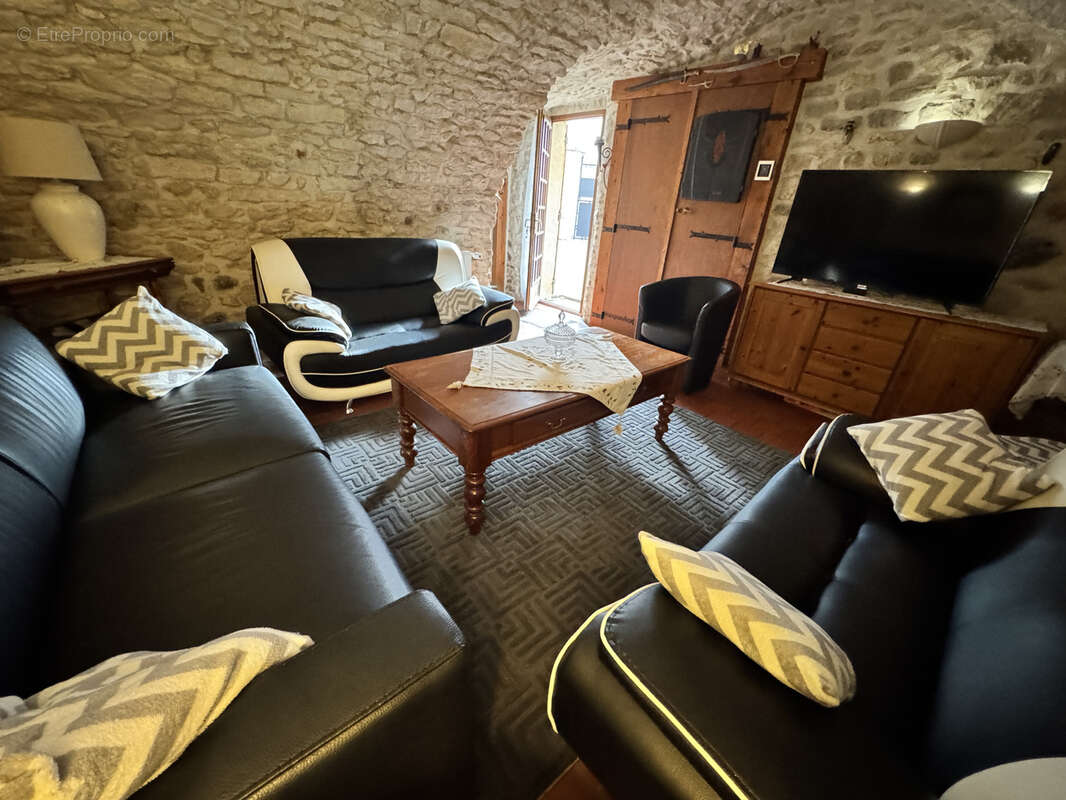 Maison à ISSOU
