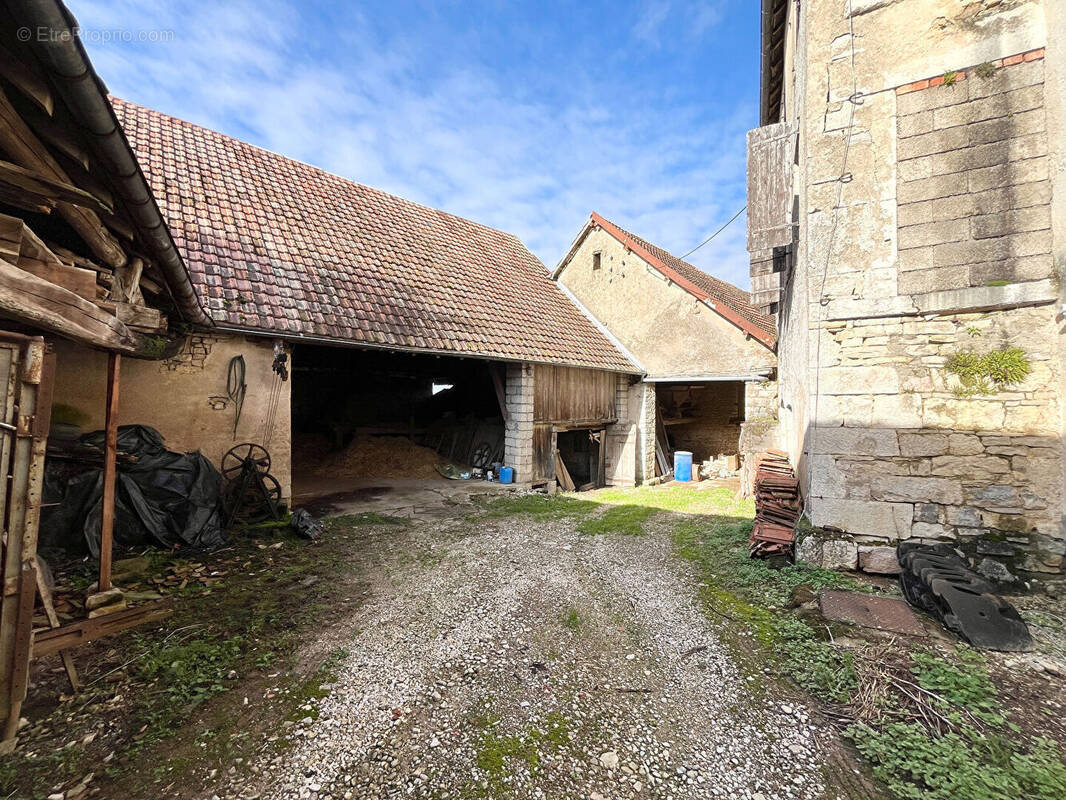 Maison à SAINT-HILAIRE