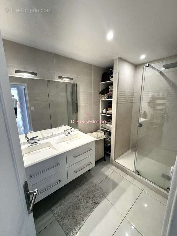 Appartement à MARSEILLE-11E