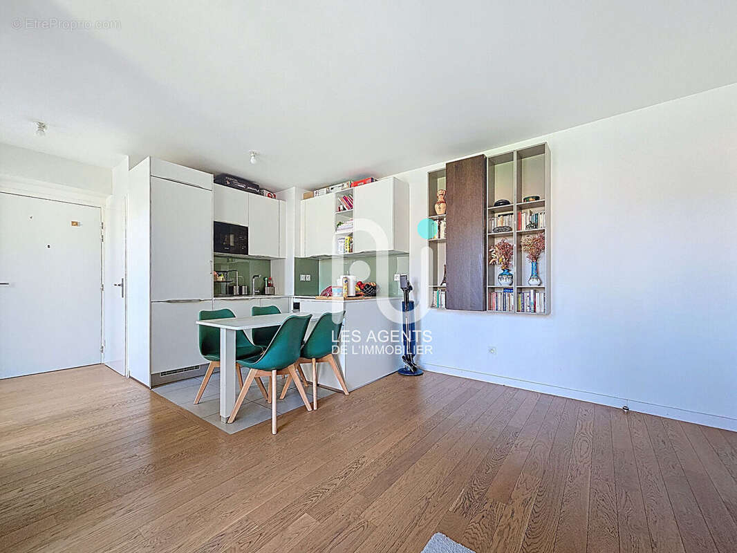 Appartement à ASNIERES-SUR-SEINE
