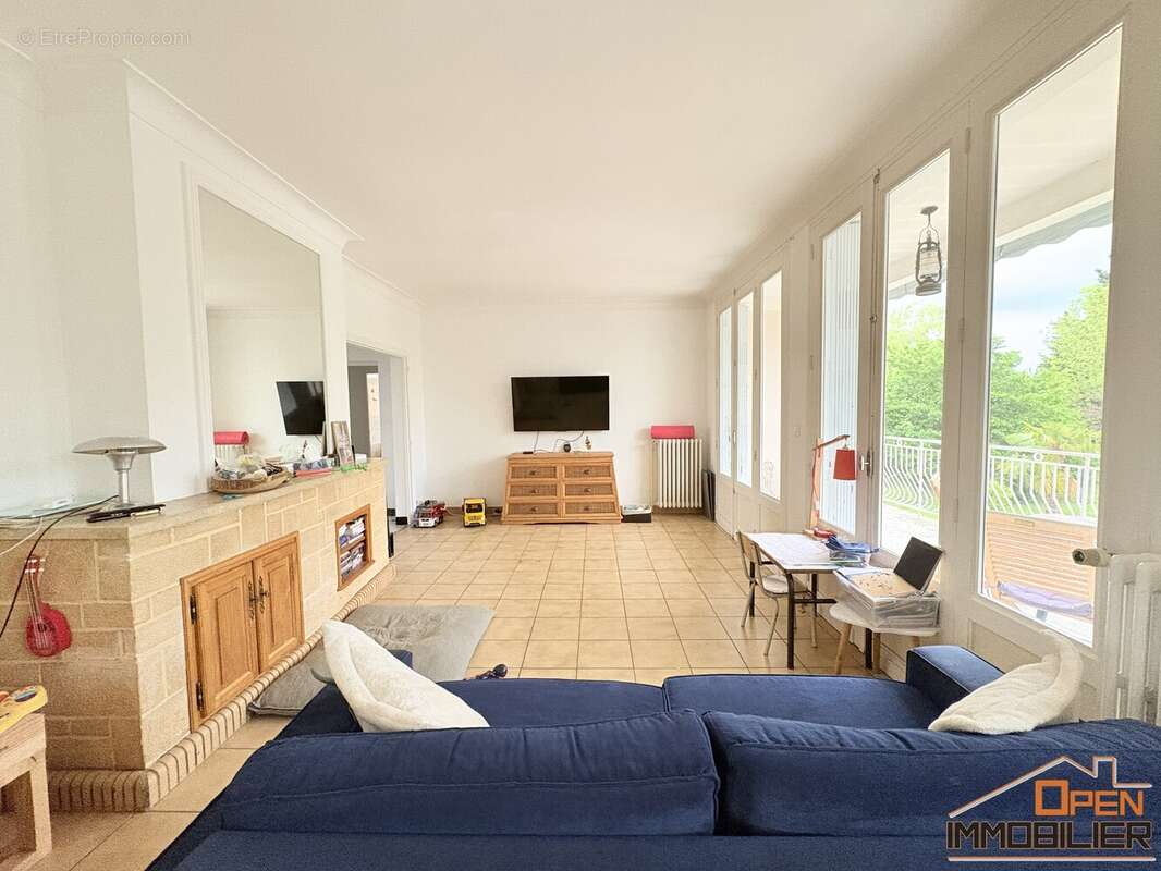 Maison à GOURDON