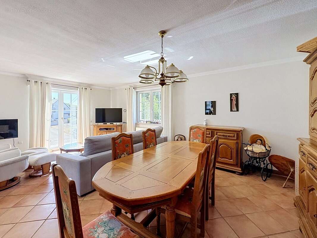 Maison 280 m² à Schweighouse-Sur-Moder  - photo 3