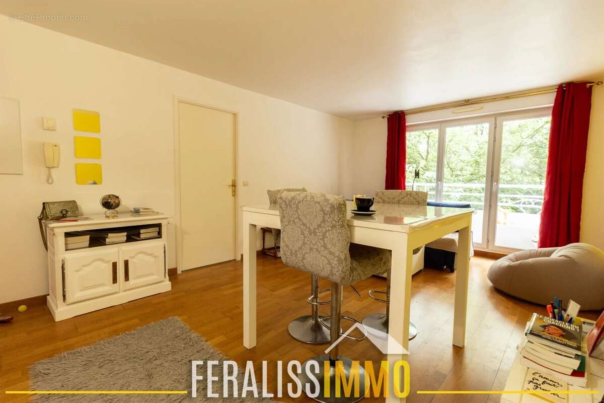 Appartement à COURDIMANCHE