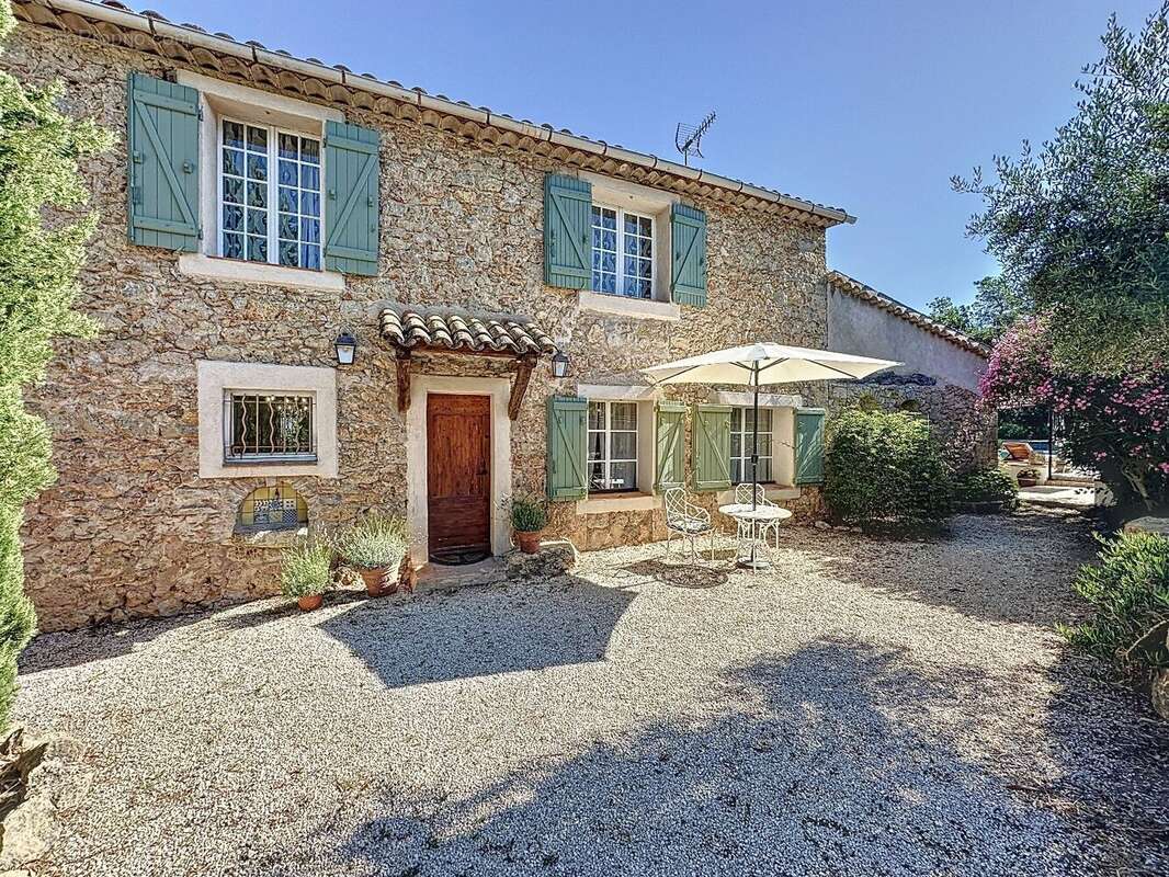 Maison à LORGUES
