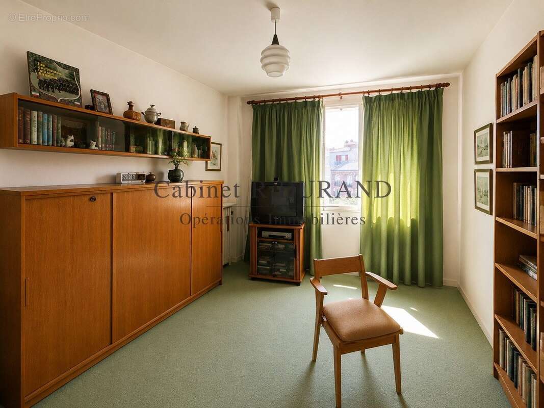 Appartement à LA GARENNE-COLOMBES