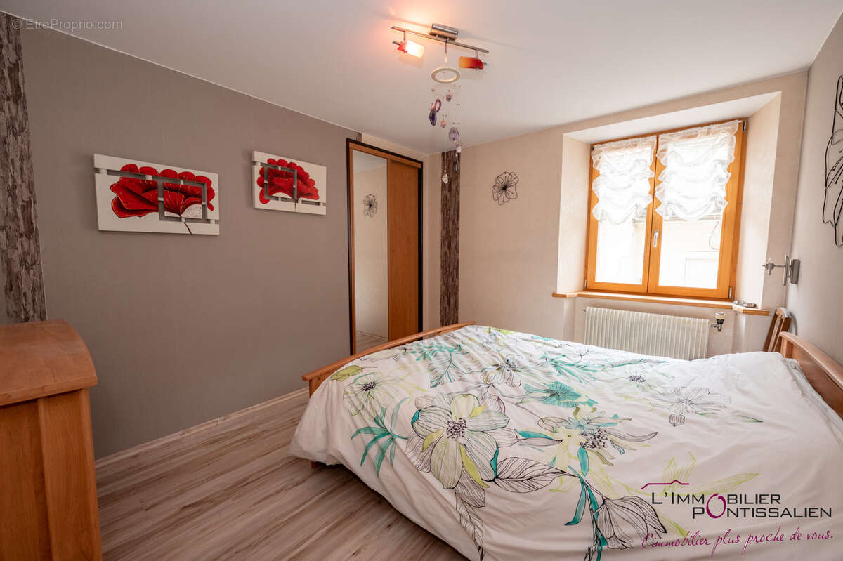 Pontarlier - appartement t3 - centre ville - photo 4