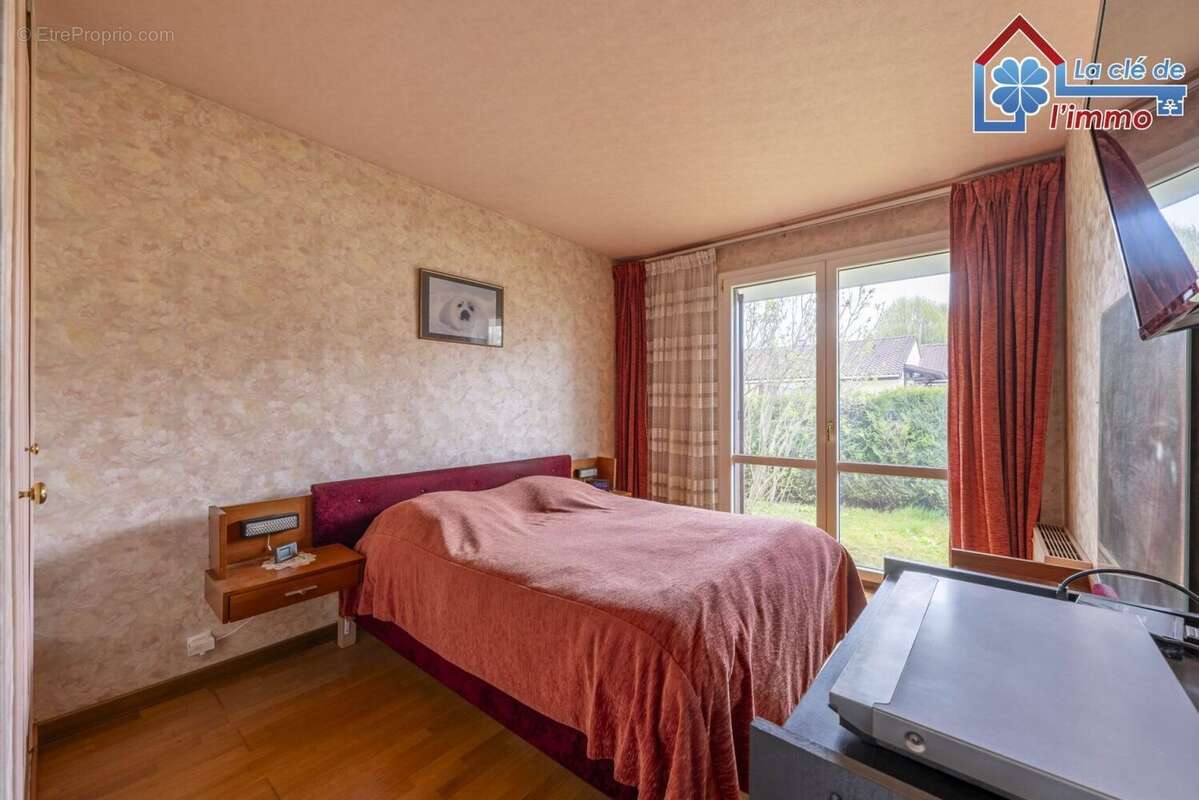 Maison à MOISSY-CRAMAYEL