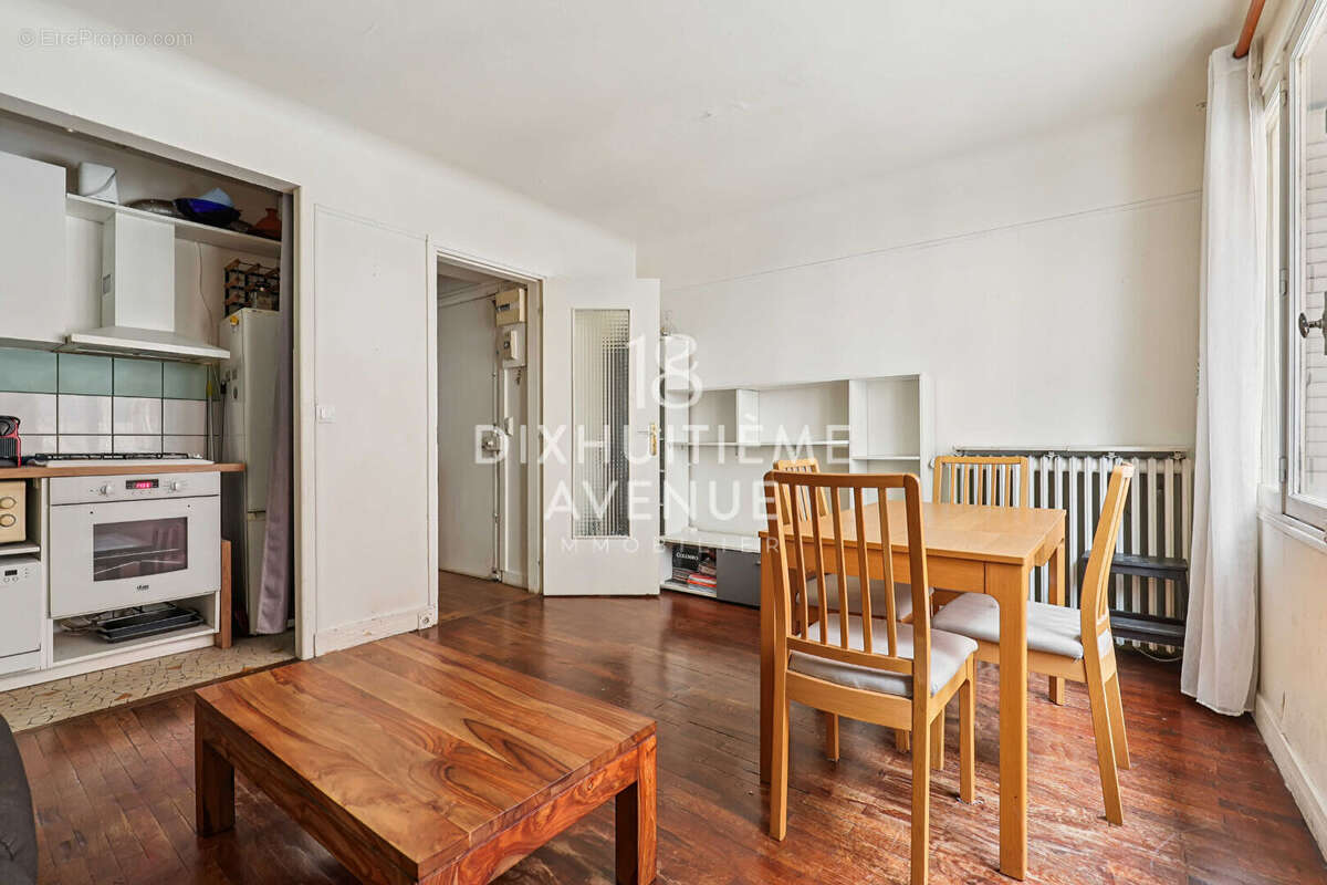 Appartement à PARIS-18E