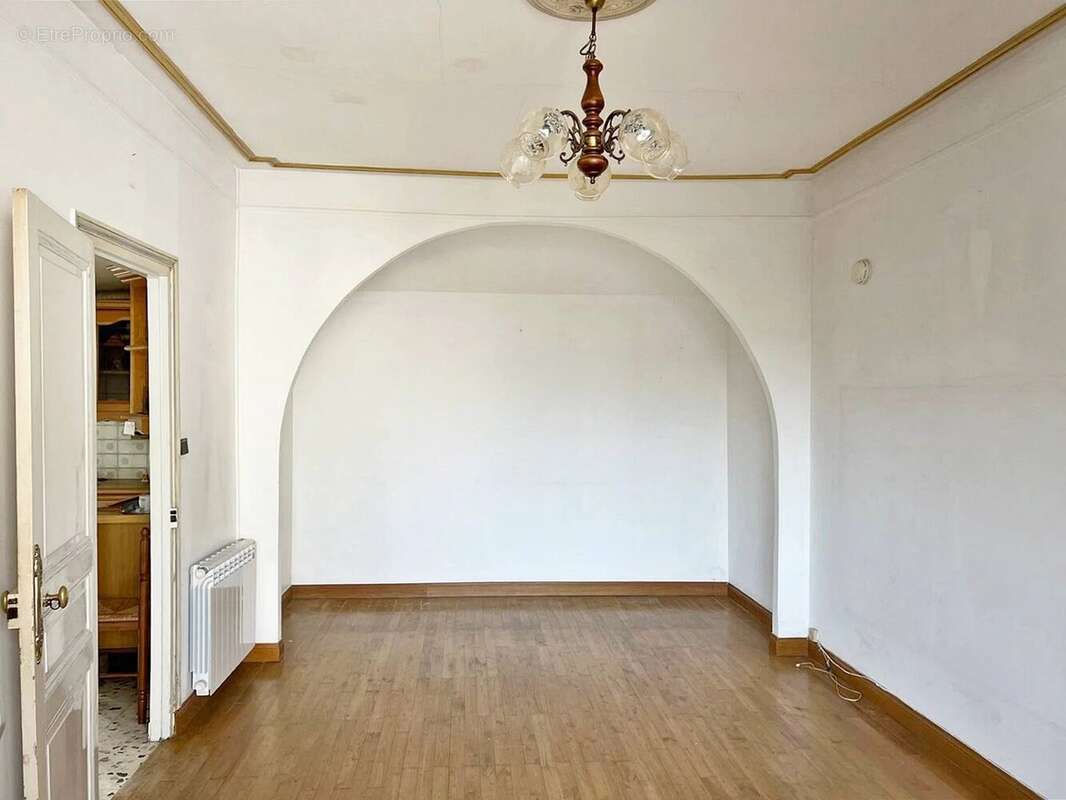 Maison à SAINT-MAUR-DES-FOSSES