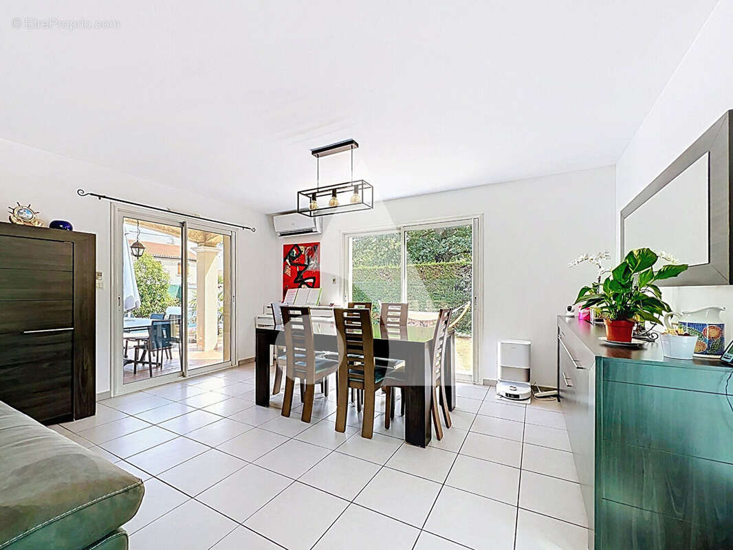 Maison 7 pièce(s) 149 m2 - photo 3