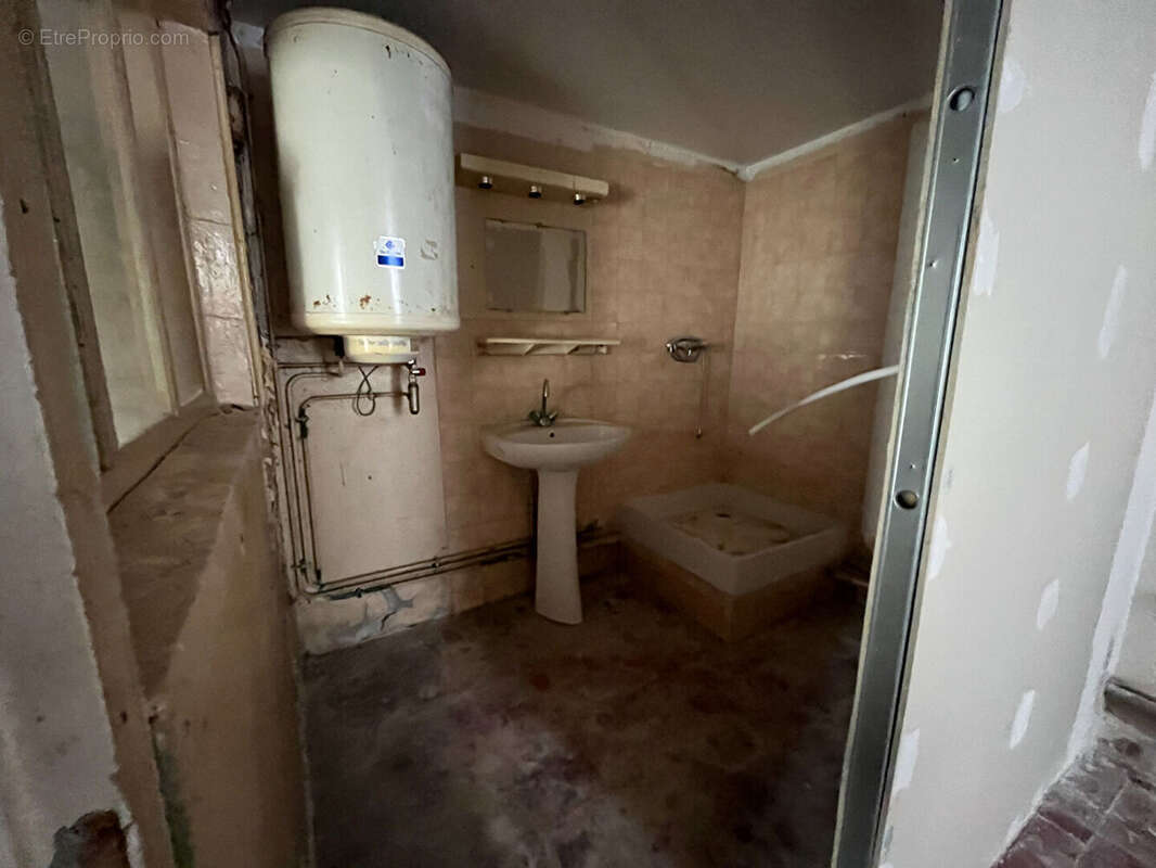 Maison à SAINT-SATUR