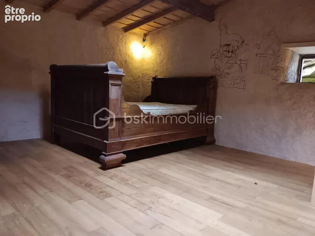  Longère de 195 m² + 185 m² de dépendances – Terrain 2 783 m² - photo 17
