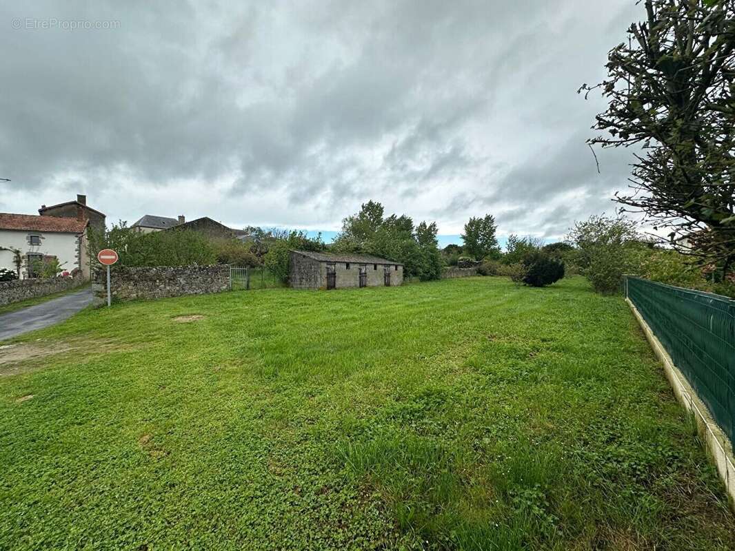 Terrain à GOURGE