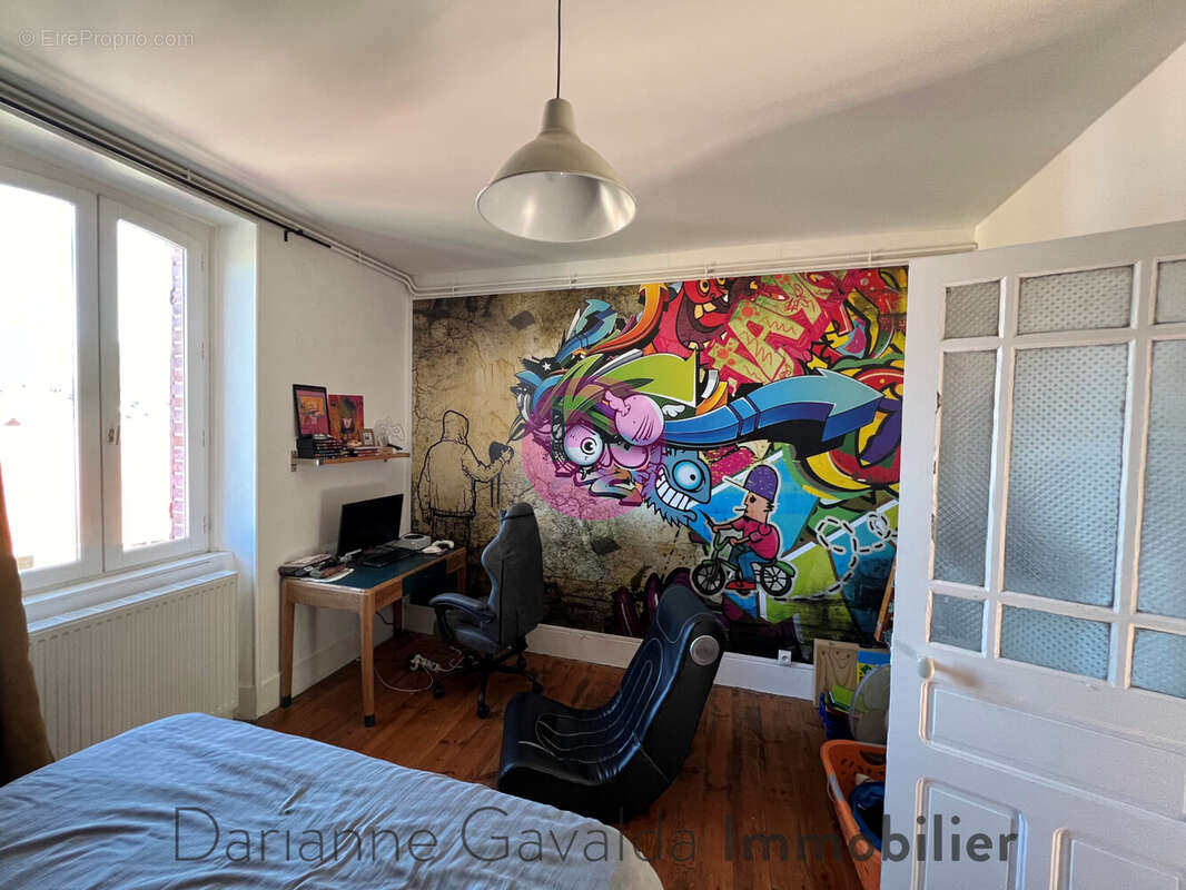 Maison à DECAZEVILLE